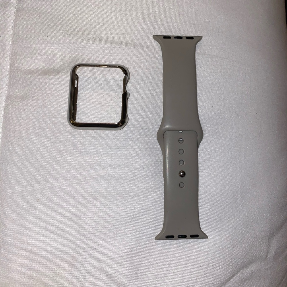 🔆Grey Apple watch band and pop on silver case